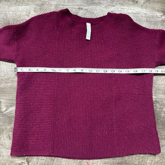 Athleta Cashmere & Wool Crewneck Sweater Size Small - Picture 4 of 7